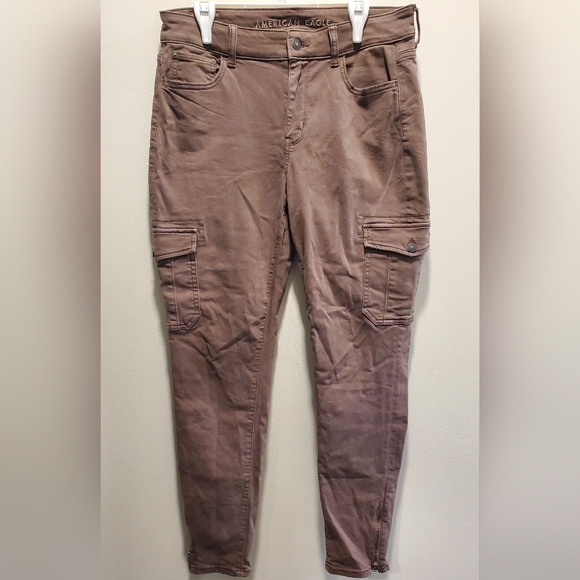 AMERICAN EAGLE | Brown Cargo High Rise Stretch Jeans in Size 10 Regular - Picture 3 of 12